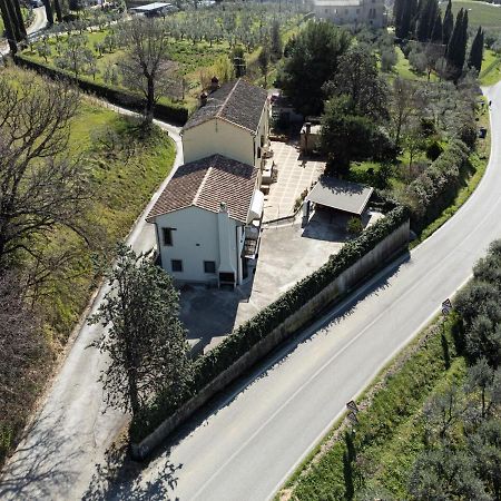 La Casa Degli Dei Apartment San Gimignano Bagian luar foto